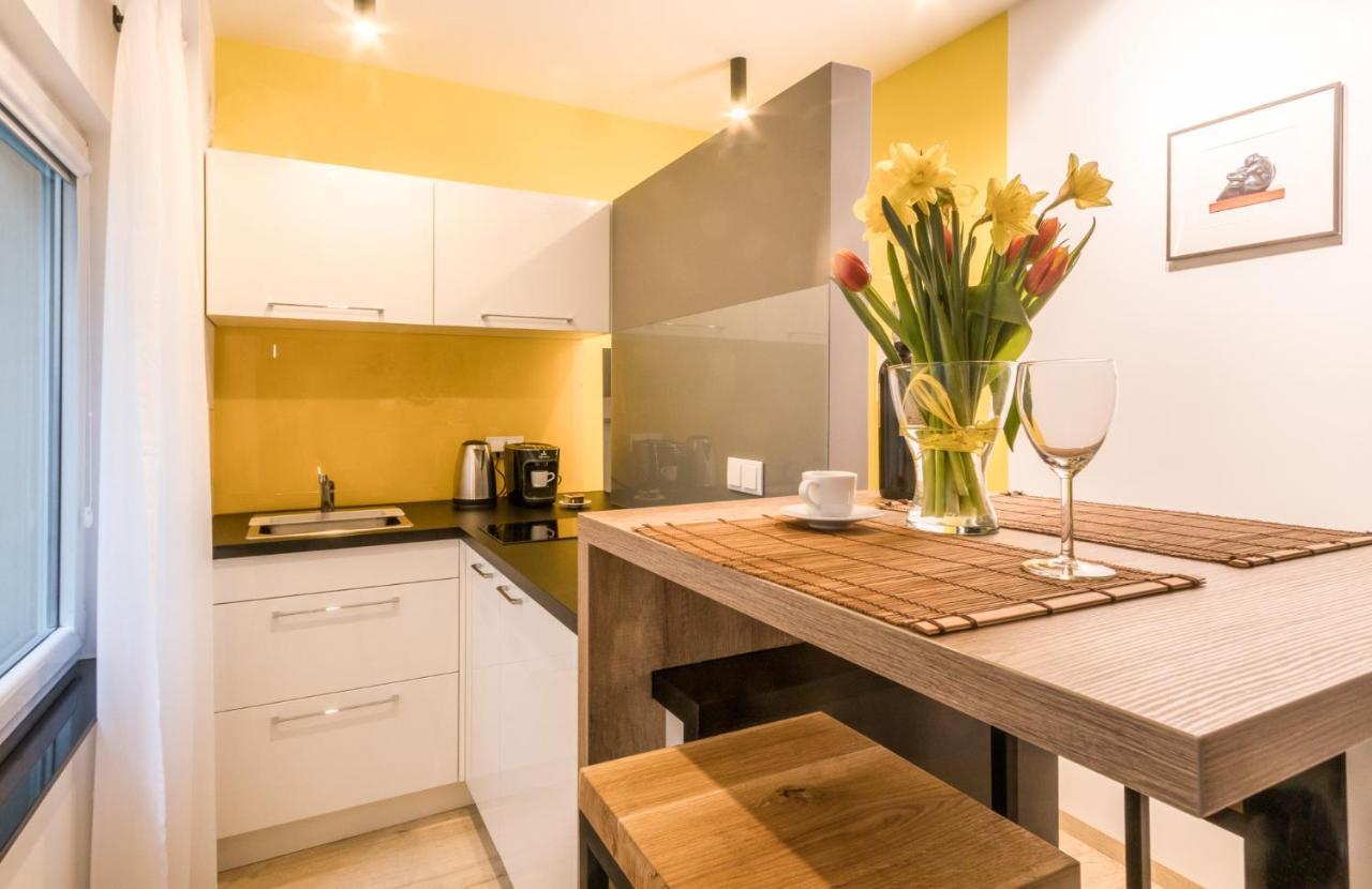 Apartment Kobro - New City Center Of Lodz Esterno foto
